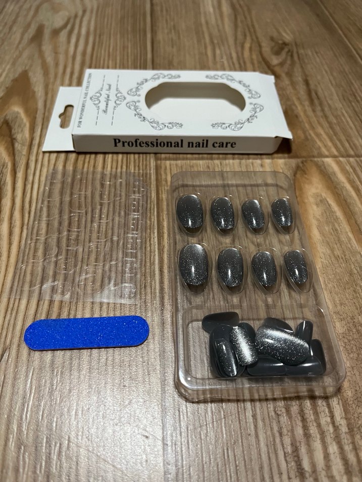 Gri Parlak Takma Tırnak Seti - Görsel 4