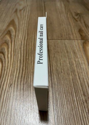 Bordo Taş Detaylı Tırnak Süsleri - Görsel 3