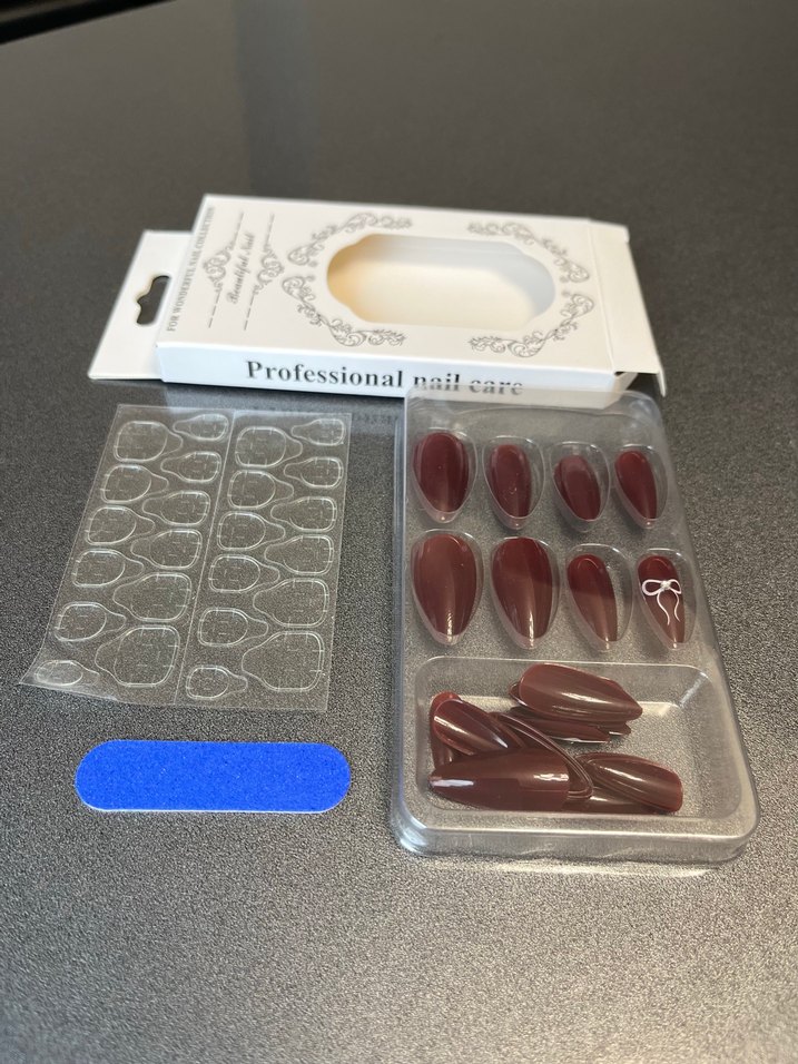 Bordo Uzun Tırnak Takması - Görsel 4