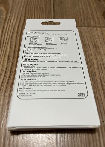 Pastel Beyaz Çiçek Desenli Takma Tırnak Seti - Görsel 2