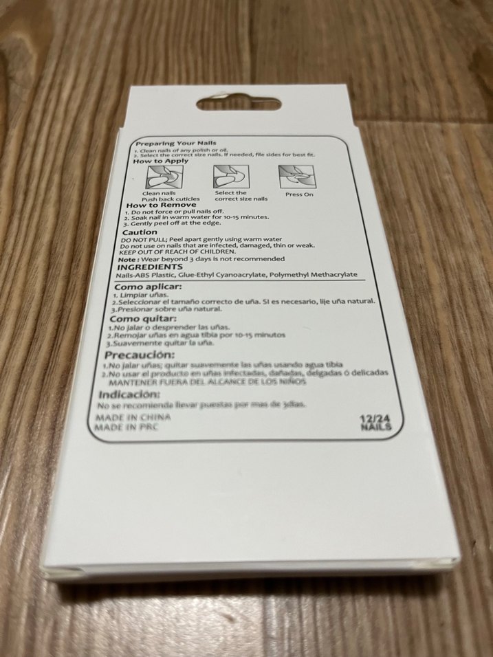 Pastel Beyaz Çiçek Desenli Takma Tırnak Seti - Görsel 2