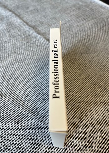 Koyu Renkli Çok Renkli Tırnak Süsleri - Görsel 3