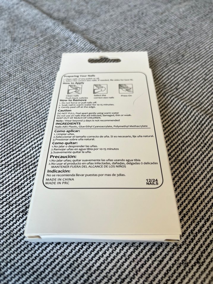 Koyu Renkli Çok Renkli Tırnak Süsleri - Görsel 2