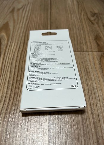 Bej Işıltılı Tırnak Süslemeleri - Görsel 2