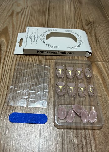 Bej Işıltılı Tırnak Süslemeleri - Görsel 4