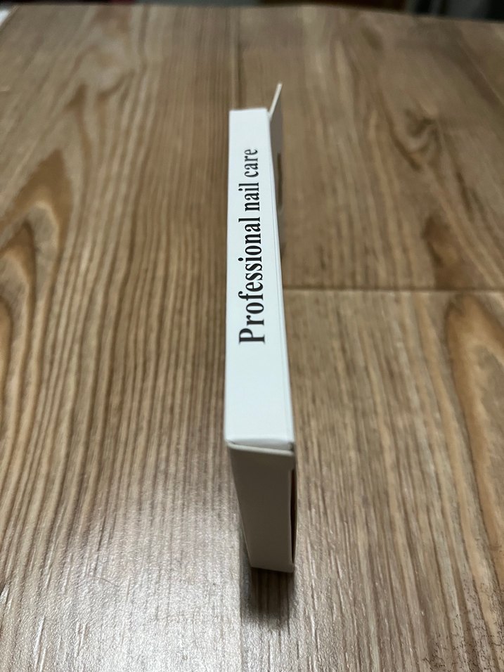 Bej Işıltılı Tırnak Süslemeleri - Görsel 3