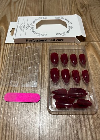 Bordo Renkli Tırnak Süslemeleri - Görsel 4