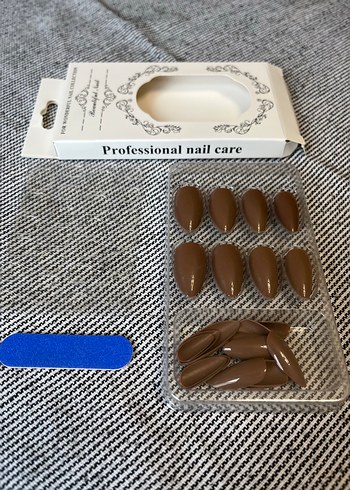 Koyu Bej Tırnak Süsleri - Görsel 4