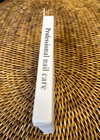 Koyu Renkli Çok Renkli Tırnak Süsleri - Görsel 3