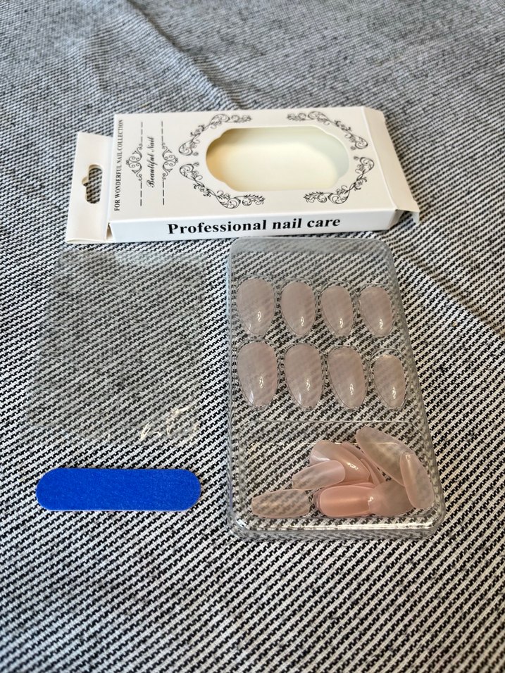 Beyaz Takma Tırnak Seti - Görsel 4