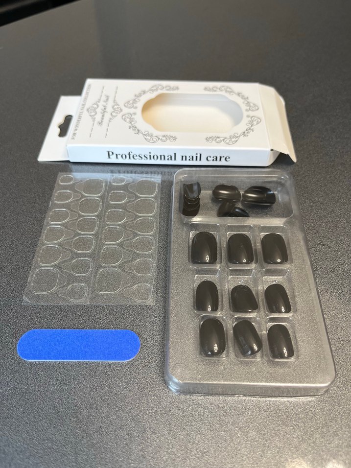 Bordo Renkli Tırnak Süslemeleri - Görsel 4