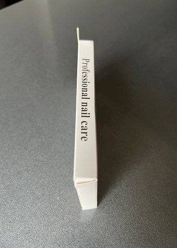 Beyaz Kelebekli Tırnak Süslemeleri - Görsel 3