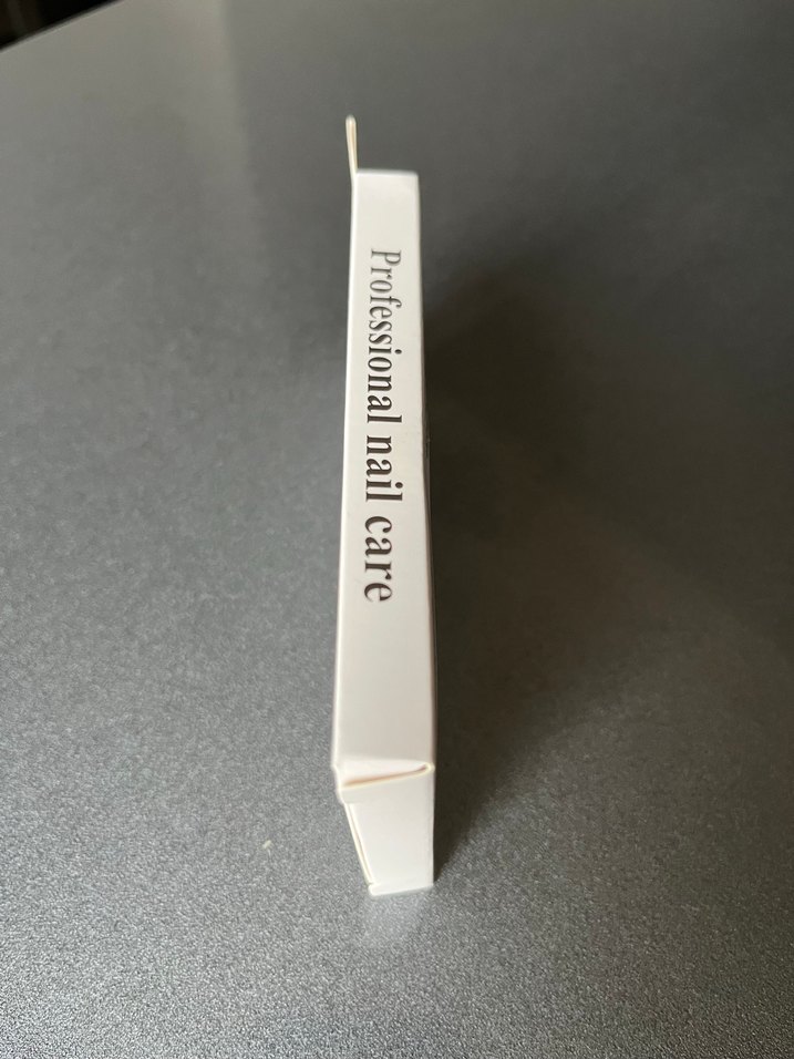 Beyaz Kelebekli Tırnak Süslemeleri - Görsel 3