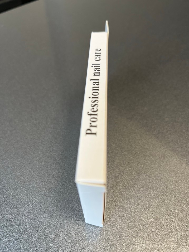 Beyaz Işıltılı Tırnak Süsü - Görsel 3