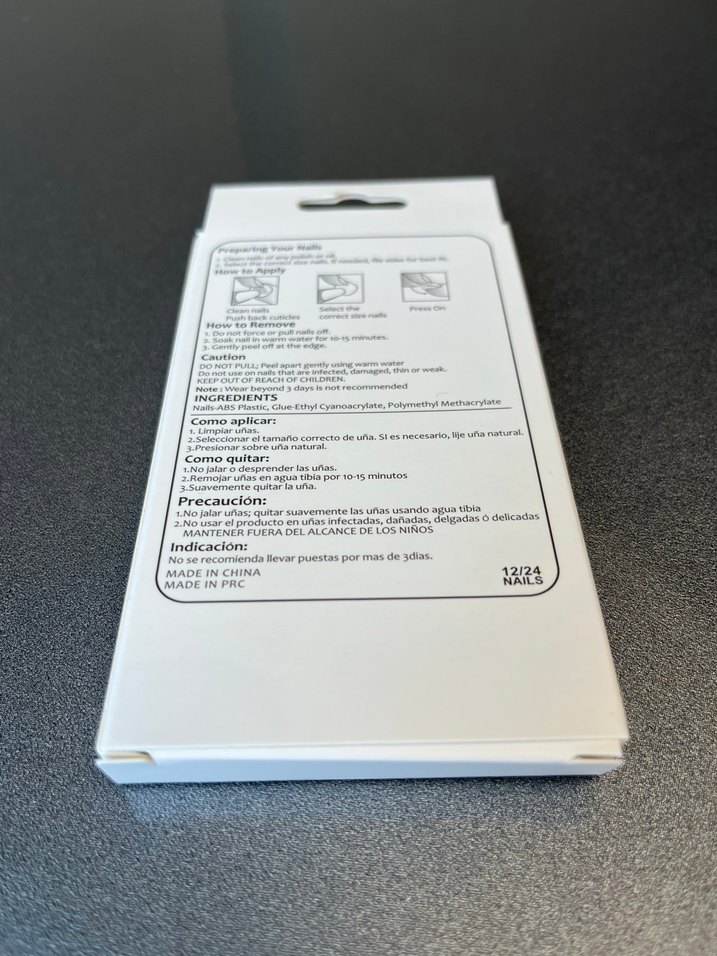 Beyaz Işıltılı Tırnak Süsü - Görsel 2