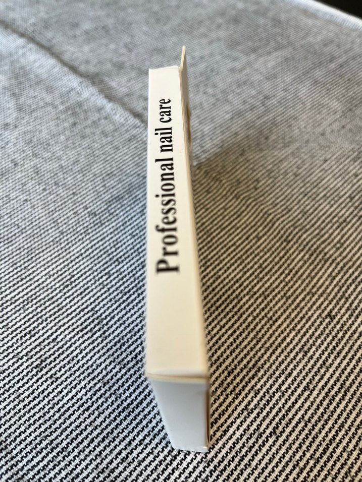 Renkli Kırmızı Tırnak Süsleri - Görsel 3