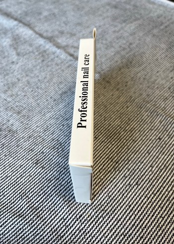 Beyaz Sarı Şeritli Takma Tırnak Seti - Görsel 3