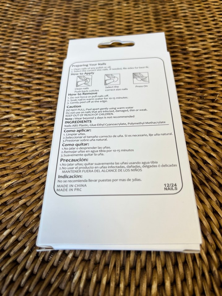 Mavi Işıltılı Takma Tırnak Seti - Görsel 2