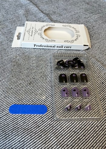 Mor Kalp Desenli Sahte Tırnak Seti - Görsel 4