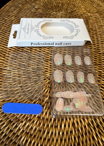 Bej Pastel Tırnak Süslemeleri - Görsel 4