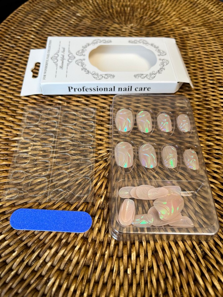 Bej Pastel Tırnak Süslemeleri - Görsel 4