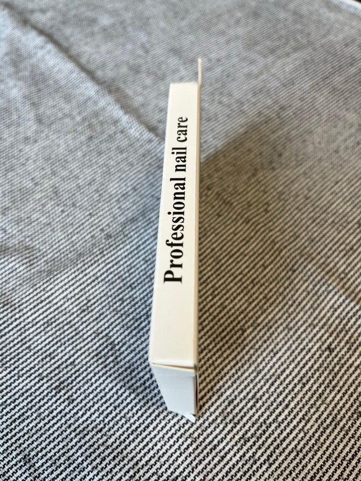 Bordo Renkli Tırnak Süslemeleri - Görsel 3