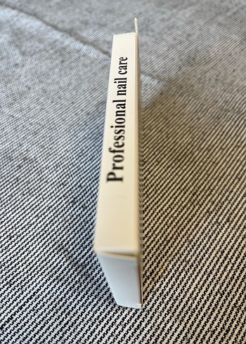 Bej Pastel Tırnak Süslemeleri - Görsel 3