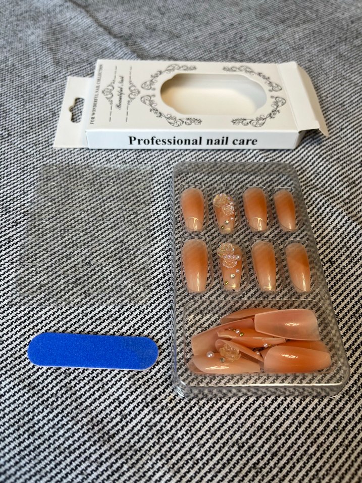 Bej Pastel Tırnak Süslemeleri - Görsel 4