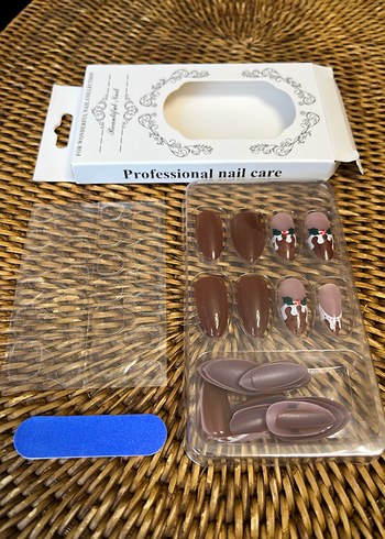 Kahverengi Desenli Takma Tırnak Seti - Görsel 4