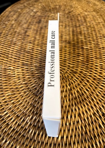 Bej Renkli Tırnak Süslemeleri - Görsel 3