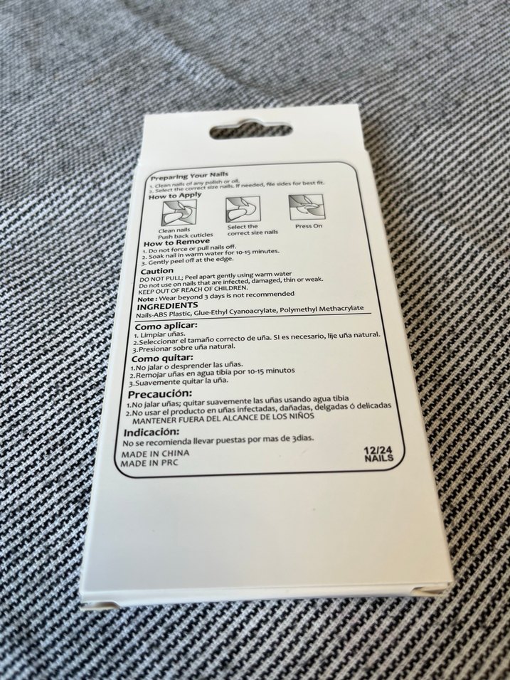 Bordo Çiçek Desenli Tırnak Süslemeleri - Görsel 2