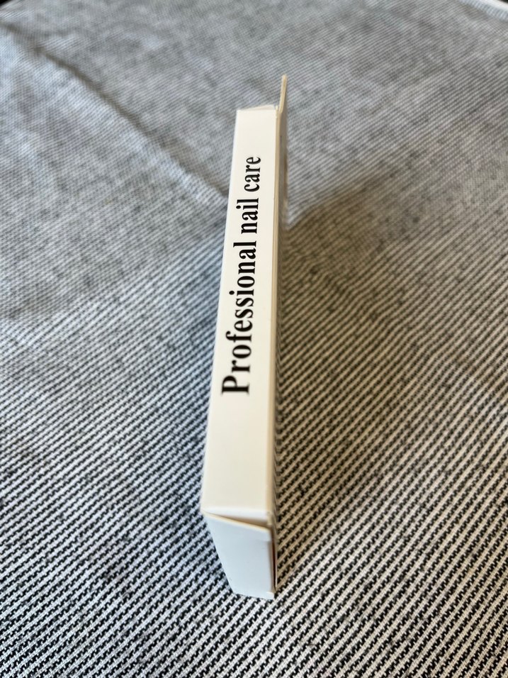 Bordo Çiçek Desenli Tırnak Süslemeleri - Görsel 3