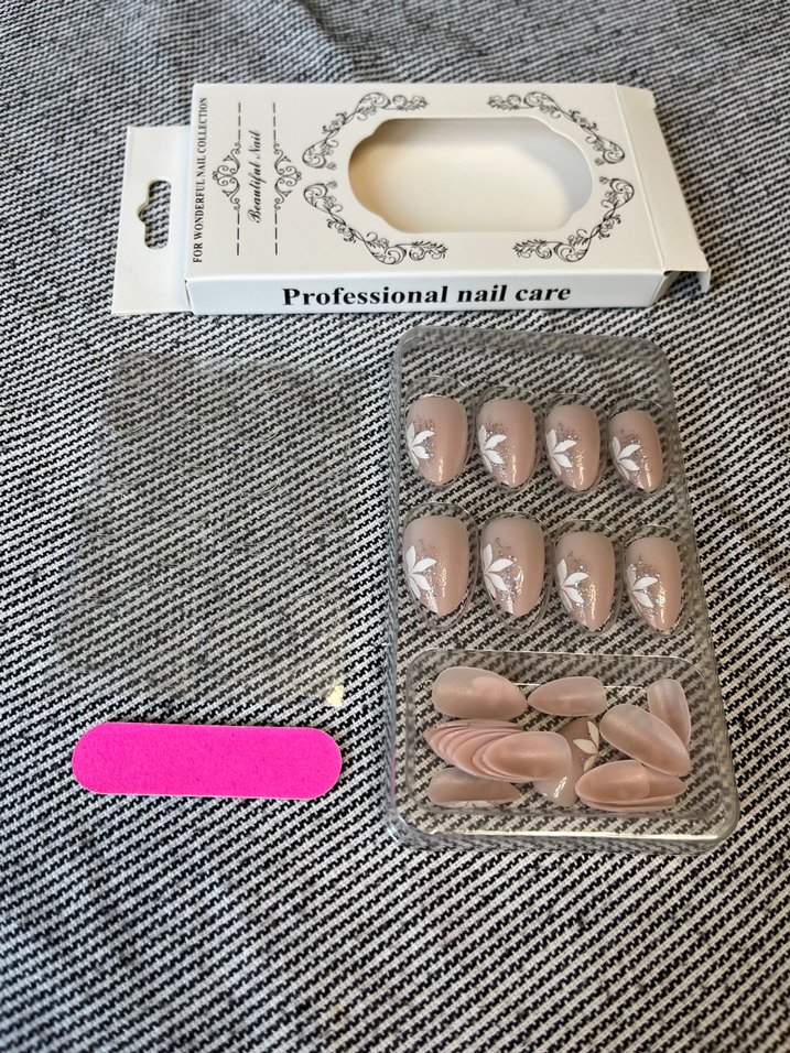 Pastel Pembe Tırnak Süslemeleri - Görsel 4