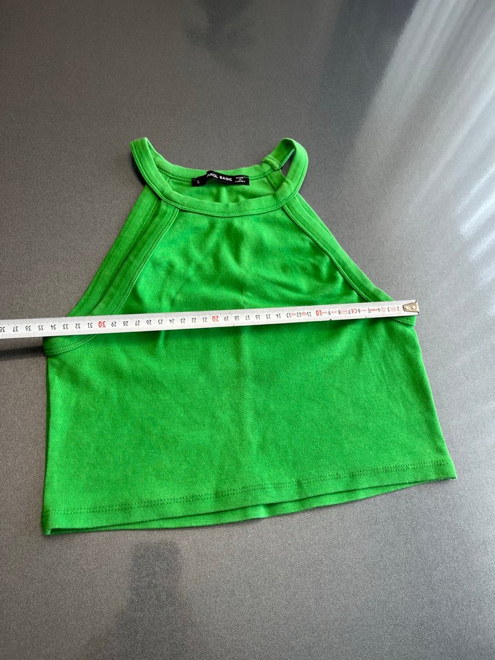 Yeşil Yüksek Yakalı Kadın Atlet - Görsel 3