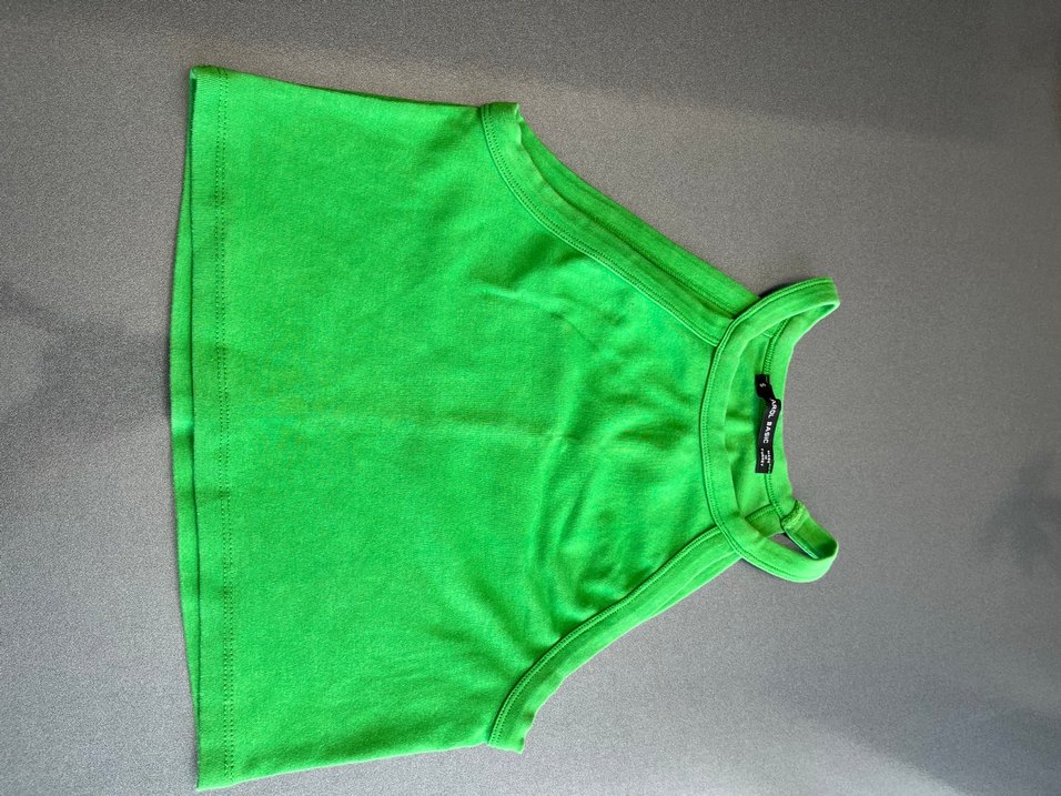 Yeşil Yüksek Yakalı Kadın Atlet - Görsel 2