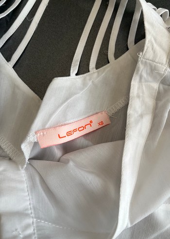 Düğmeli V Yaka Kadın Bluz - Görsel 4