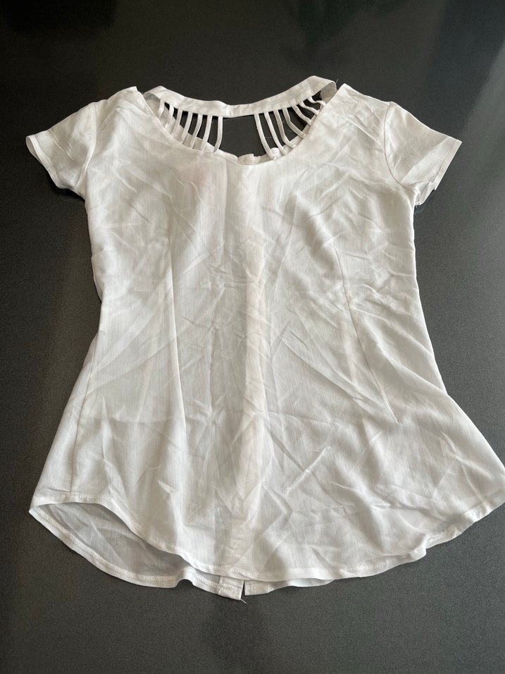 Düğmeli V Yaka  Kadın Bluz - Görsel 5