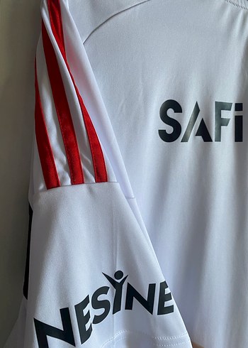 Beşiktaş 2024/25 Sezonu Deplasman Forması - Yeni Gibi / XL Beden - Görsel 9