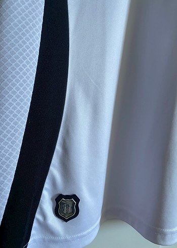 Beşiktaş 2024/25 Sezonu Deplasman Forması - Yeni Gibi / XL Beden - Görsel 3
