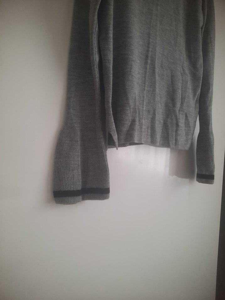 Gri Kadın Boğazlı İnce Triko Kazak - Görsel 3