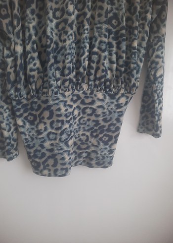 Gri Pileli Boğazlı Kadın Bluz - Görsel 7