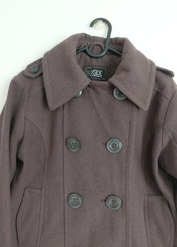 Düğmeli Kısa Kahverengi Kaban - Görsel 4