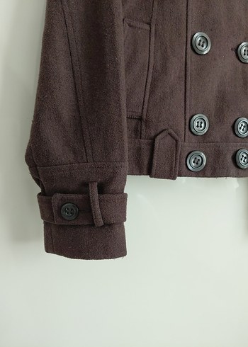 Düğmeli Kısa Kahverengi Kaban - Görsel 2