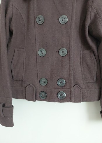 Düğmeli Kısa Kahverengi Kaban - Görsel 3