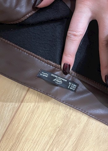 Kahverengi deri pantolon - Görsel 3