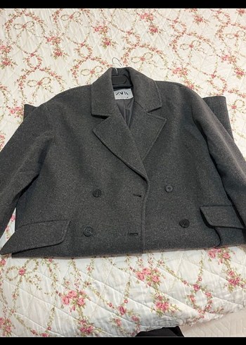 Gri düğmeli uzun kaban - Görsel 2