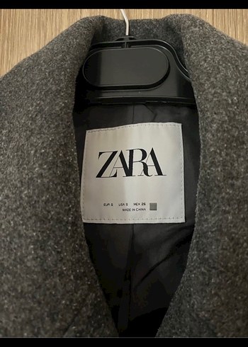 Gri düğmeli uzun kaban - Görsel 3