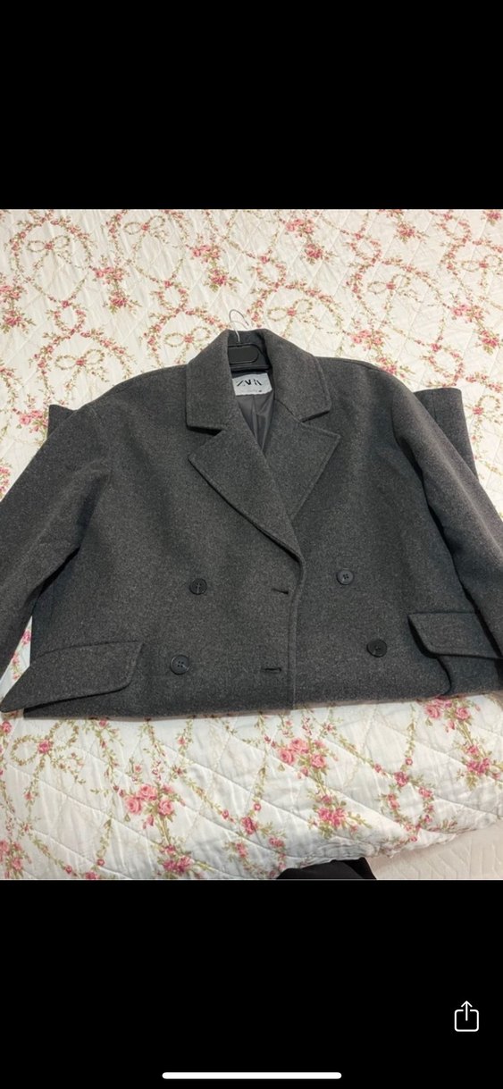 Gri düğmeli uzun kaban - Görsel 2