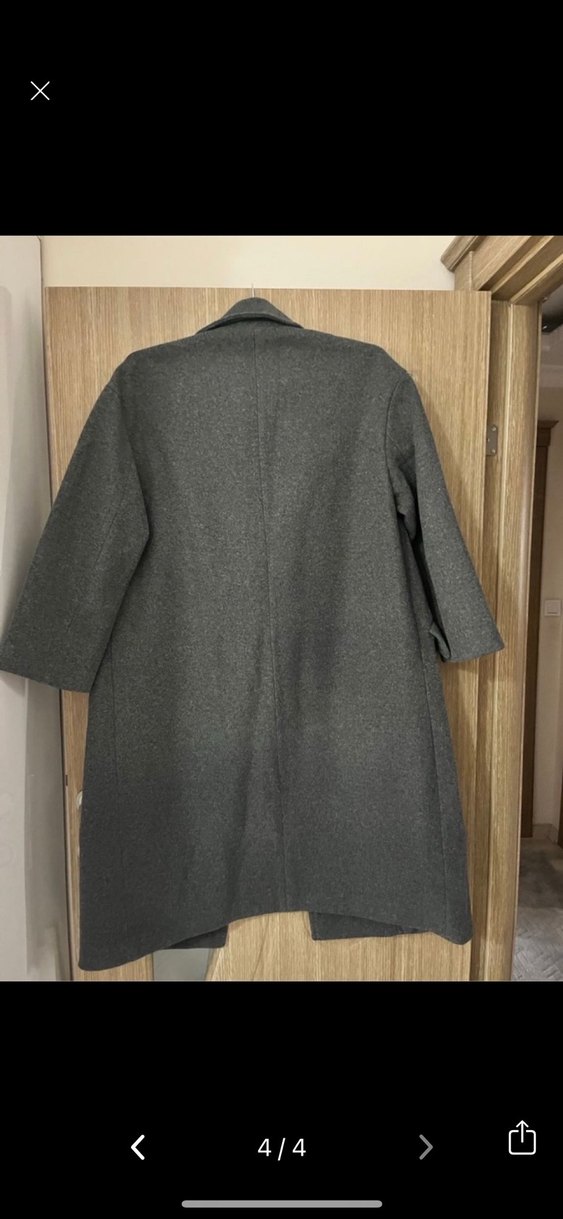 Gri düğmeli uzun kaban - Görsel 4