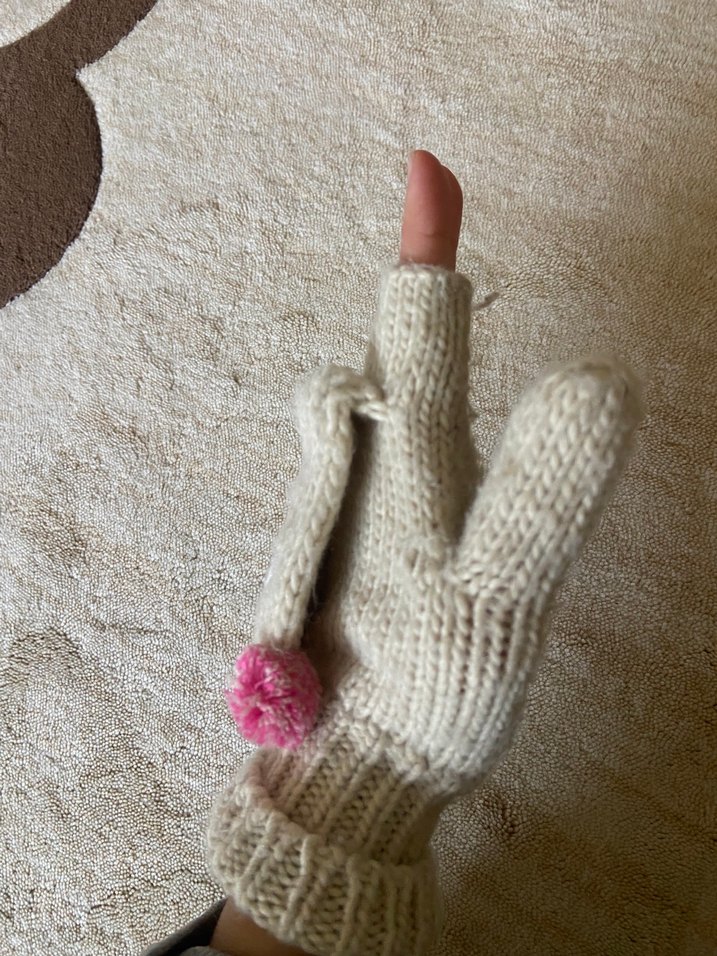 Kız Çocuk Bej İşlemeli Örgü Eldiven - Görsel 3